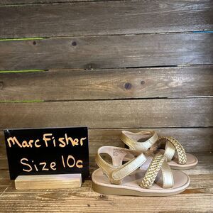 New NIB Little Kids Marc Fisher Apple Braid Strap Gold Leather Sandals Size 10 C